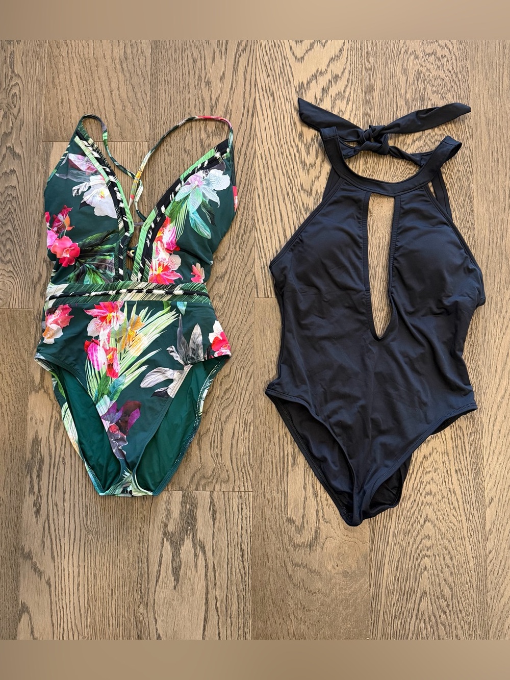 La Blanca Swimwear x 2